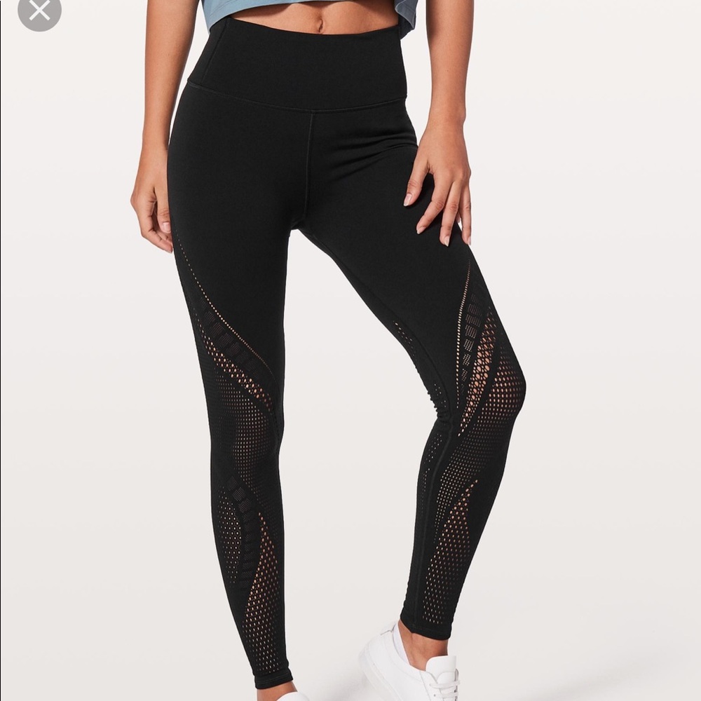 Lululemon reveal tight 4